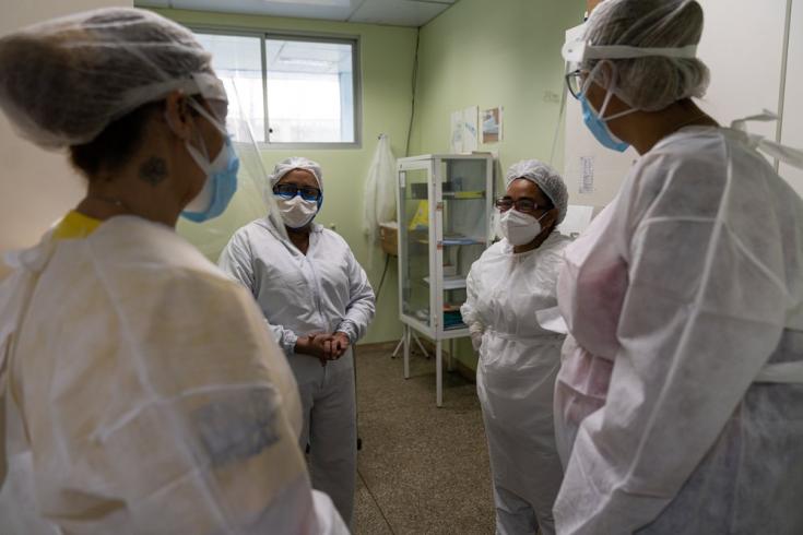 La pandemia ha tenido un enorme impacto psicológico en los trabajadores de la salud en Manaos. MSF está tratando de abordarlo con equipos de salud mental en la Unidad de Emergencia José Rodrigues (UPA) - en esta foto - y en el Hospital 28 de Agosto en Man