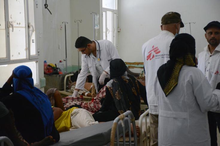 Centro de tratamiento de cólera en Yemen