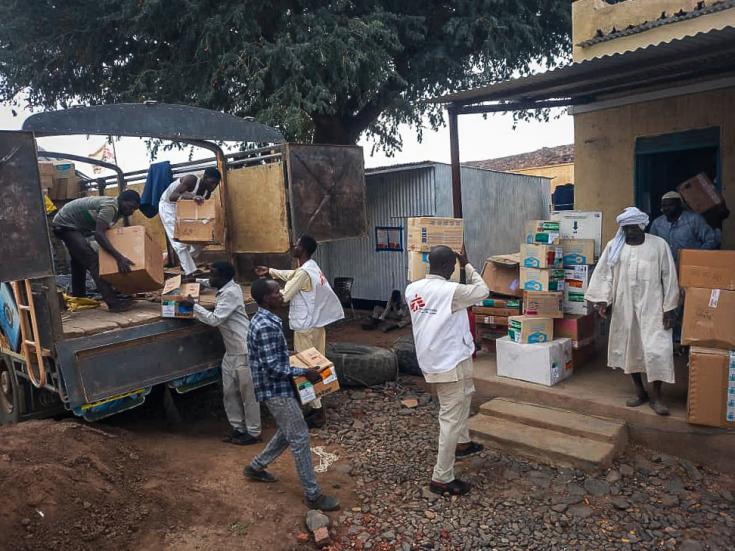 MSF consiguió llevar suministros frescos desde El-Fasher, en Darfur del Norte, al hospital de Rokero.