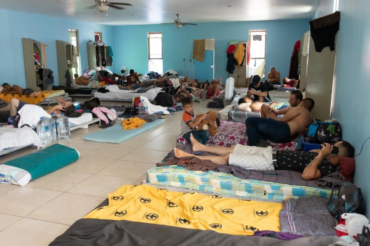 Reynosa, una ciudad en México con un alto nivel de inseguridad y sin capacidad para prestar asistencia humanitaria, se ha convertido irónicamente en un punto de tránsito forzado para miles de personas que buscan asilo en los Estados Unidos.