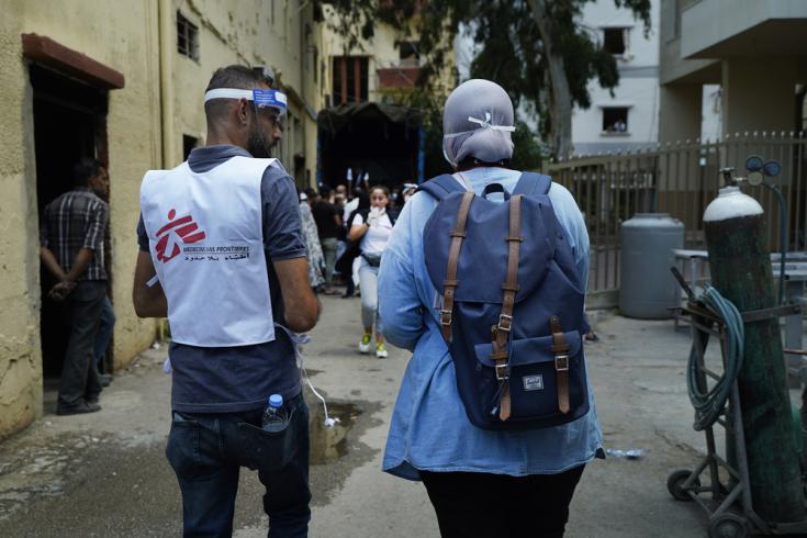 Tras la explosión, un equipo de Médicos Sin Fronteras está realizando visitas puerta a puerta a los vecinos del barrio de Karantina, Beirut.