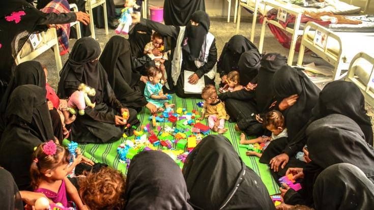 Niños y madres en Yemen